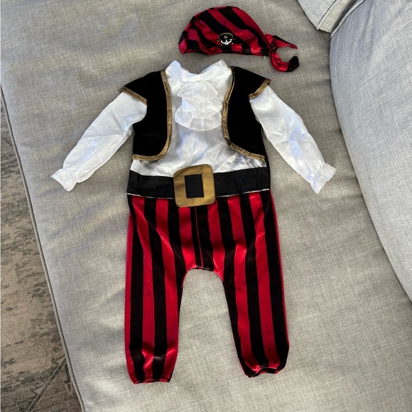 Pirate costume 12-18 months - Picture 1 of 13